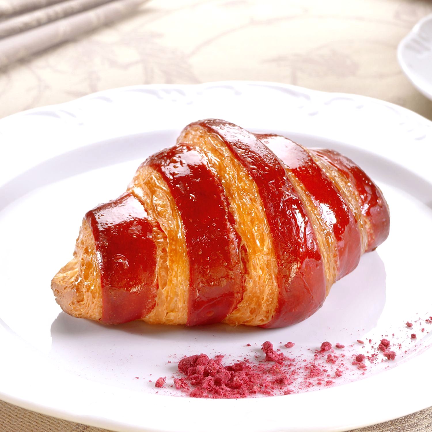 Круассан Роза-Малина-Личи Круассан Роза-Малина-Личи