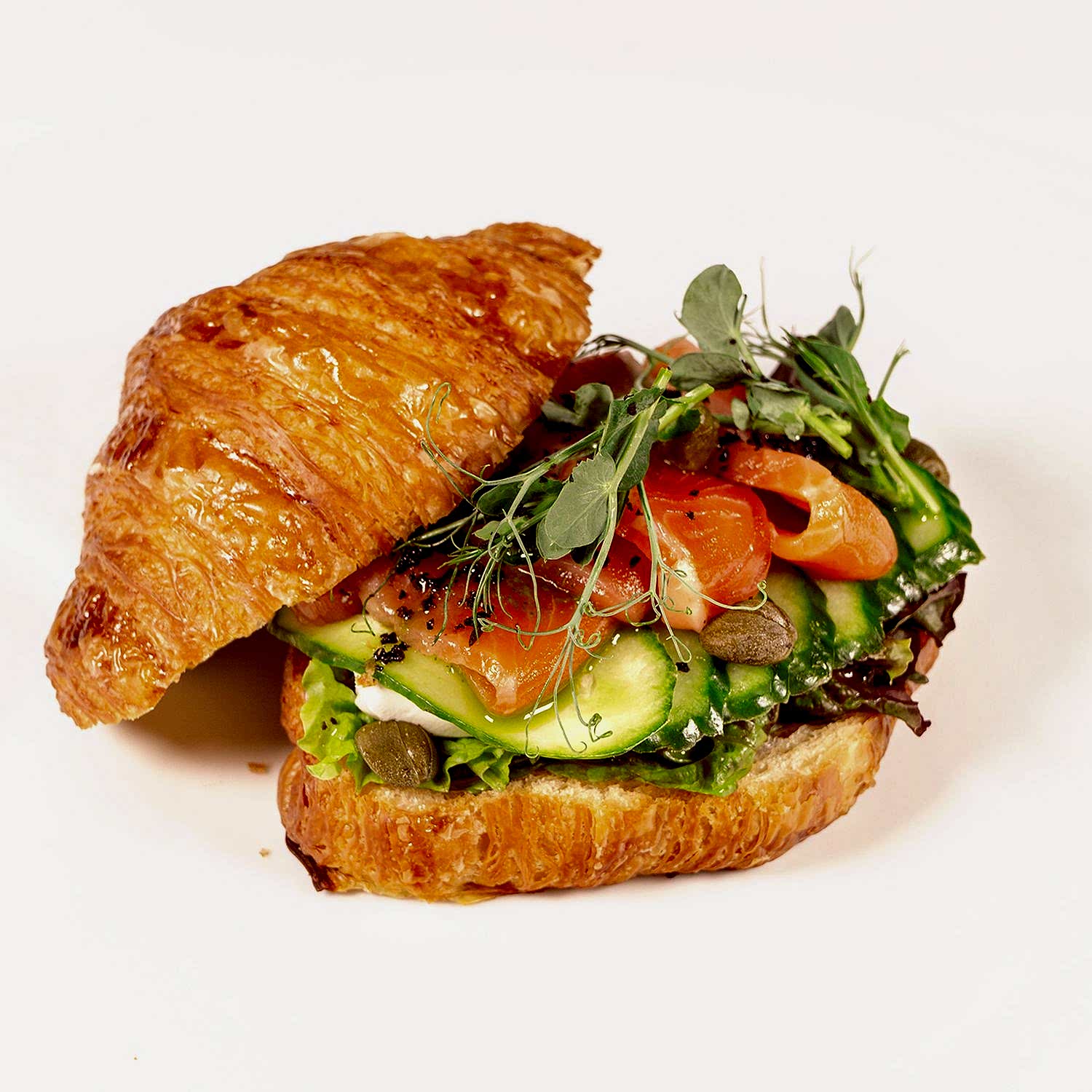 Круассан с форелью и мягким сыром Круассан с форелью и мягким сыром