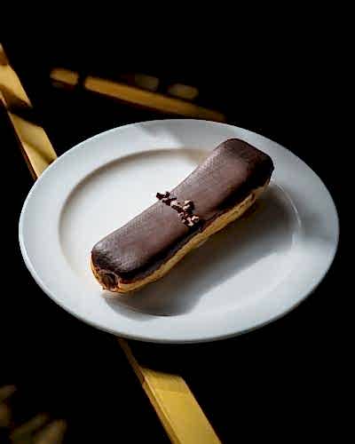 Эклер шоколадный Эклер шоколадный