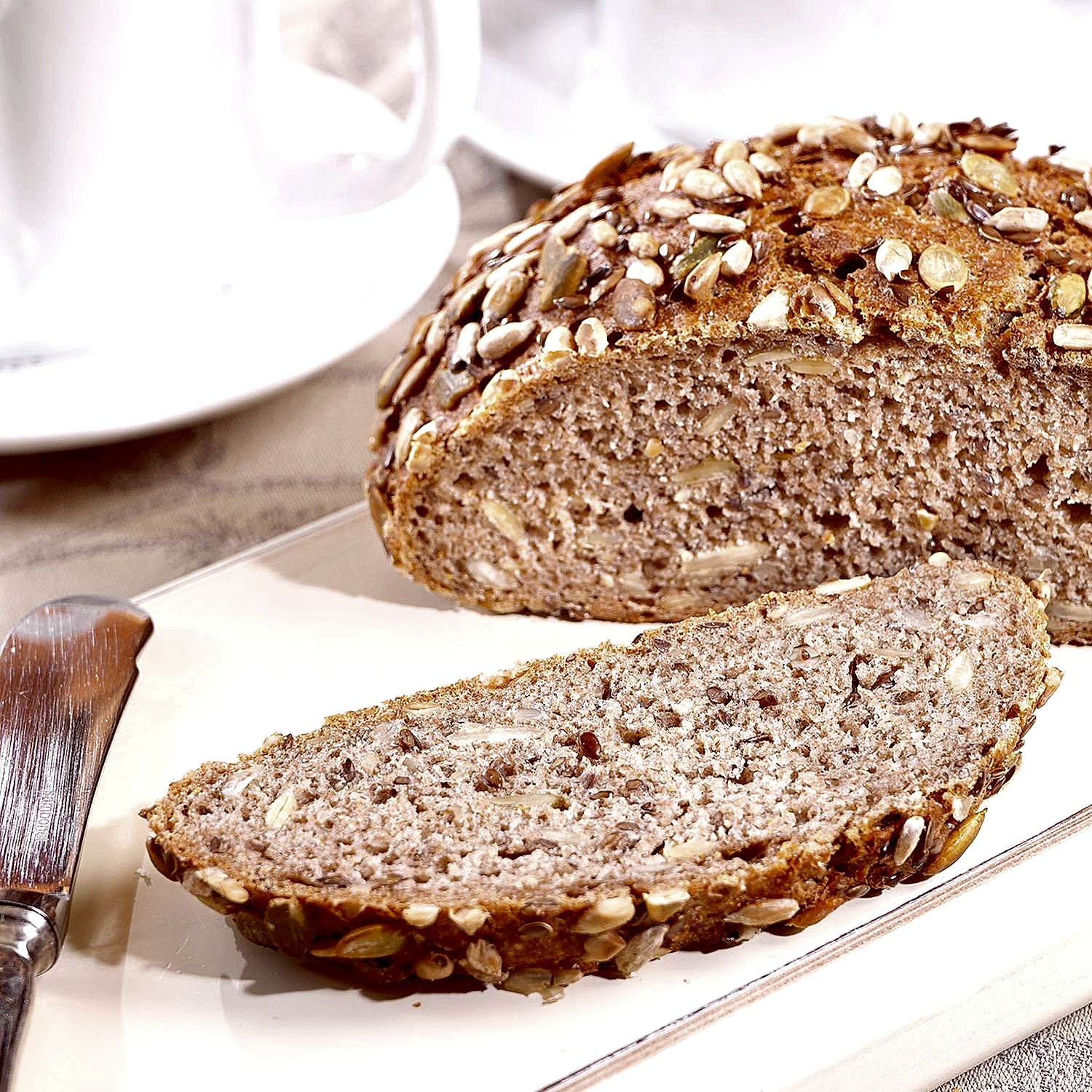 Хлеб Ржаной с семечками бездрожжевой Хлеб Ржаной с семечками бездрожжевой